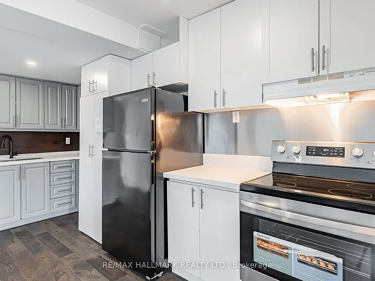 82 Ellington Dr #UPPER — Photo 10
