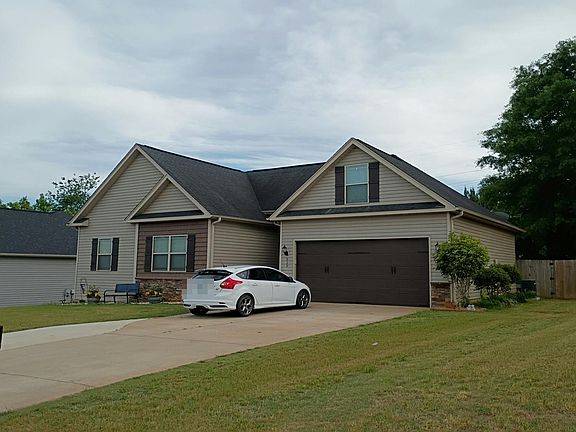 2nd image of 920 Echo Ridge Dr
