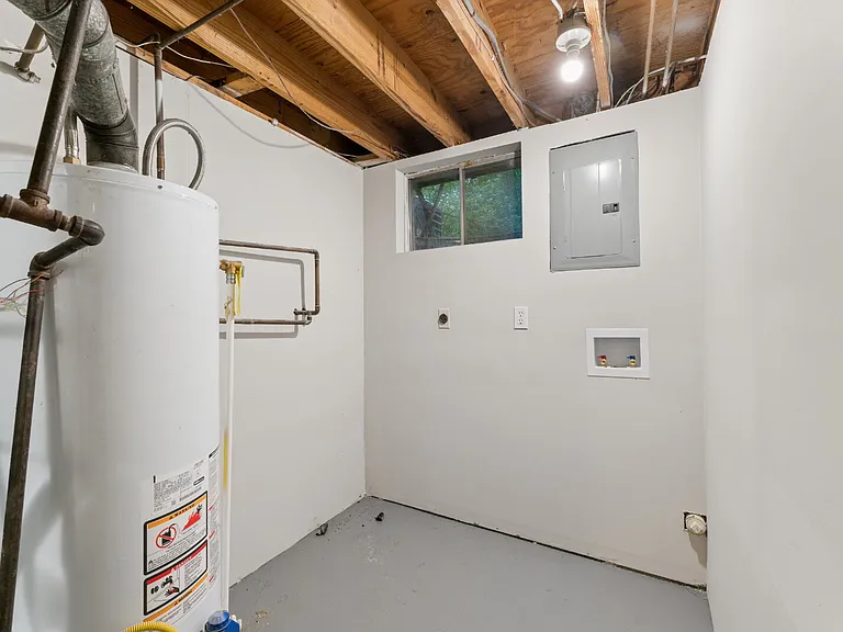 416 SE Claremont St — Photo 33