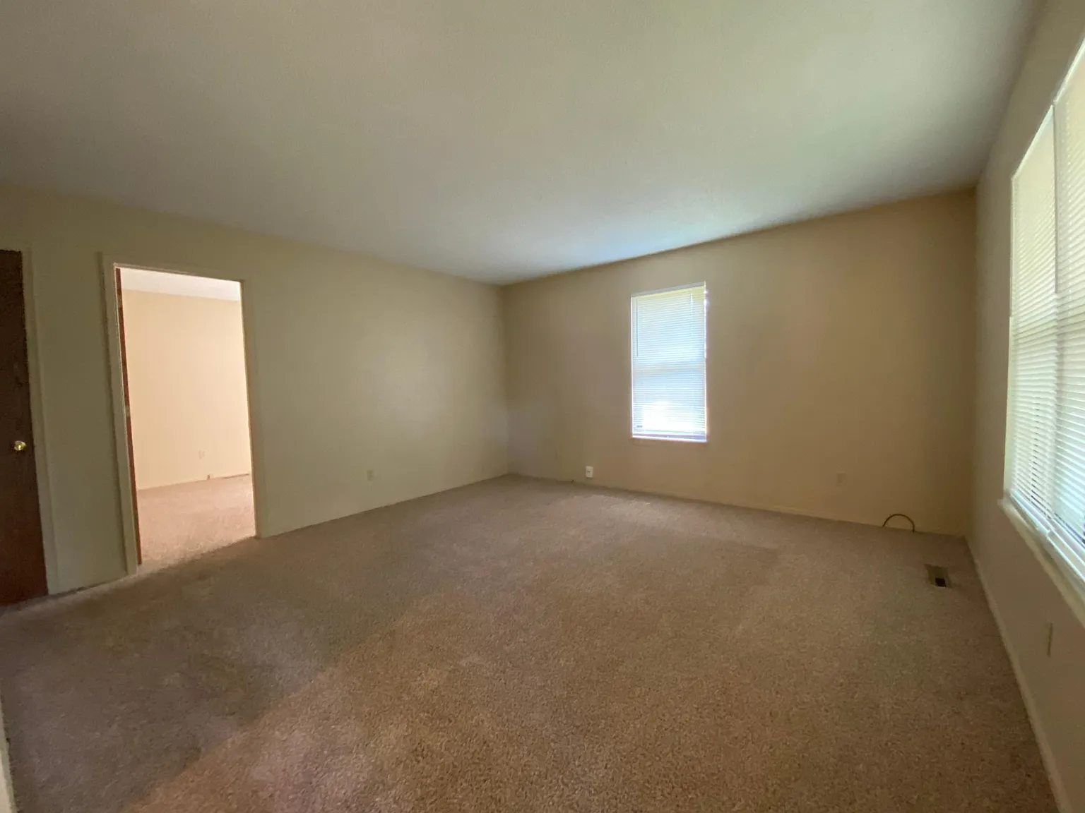 2 bed, 780 sqft, $925 — Photo 4
