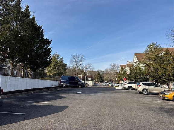 4th image of 3402 Bitterwood Pl
