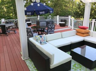 81 Wire Rd, Merrimack, NH 03054