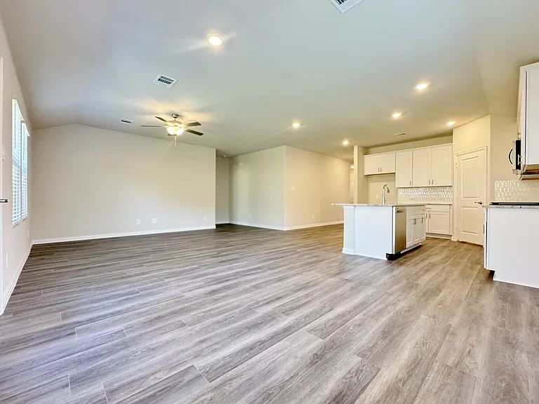 3720 Canyon Dr — Photo 6