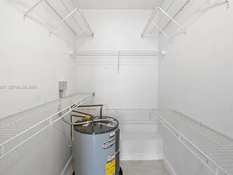 8373 Lake Dr #201 — Photo 11