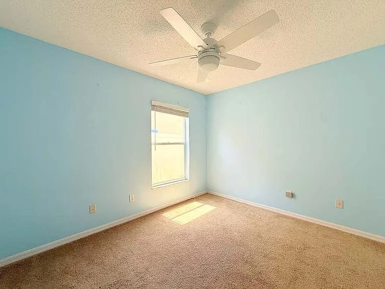 1118 Hardwood Dr — Photo 36