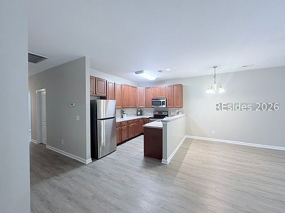 4th image of 22 Running Oak Drive
