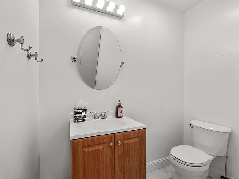 1742 Naglee Ave — Photo 18