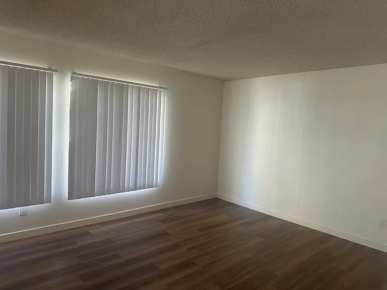 10150 Gayuba Ln — Photo 16