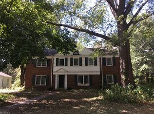 422 S Rose Blvd, Akron, OH 44320