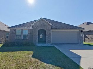 406 Mango Dr, Lafayette, LA 70507