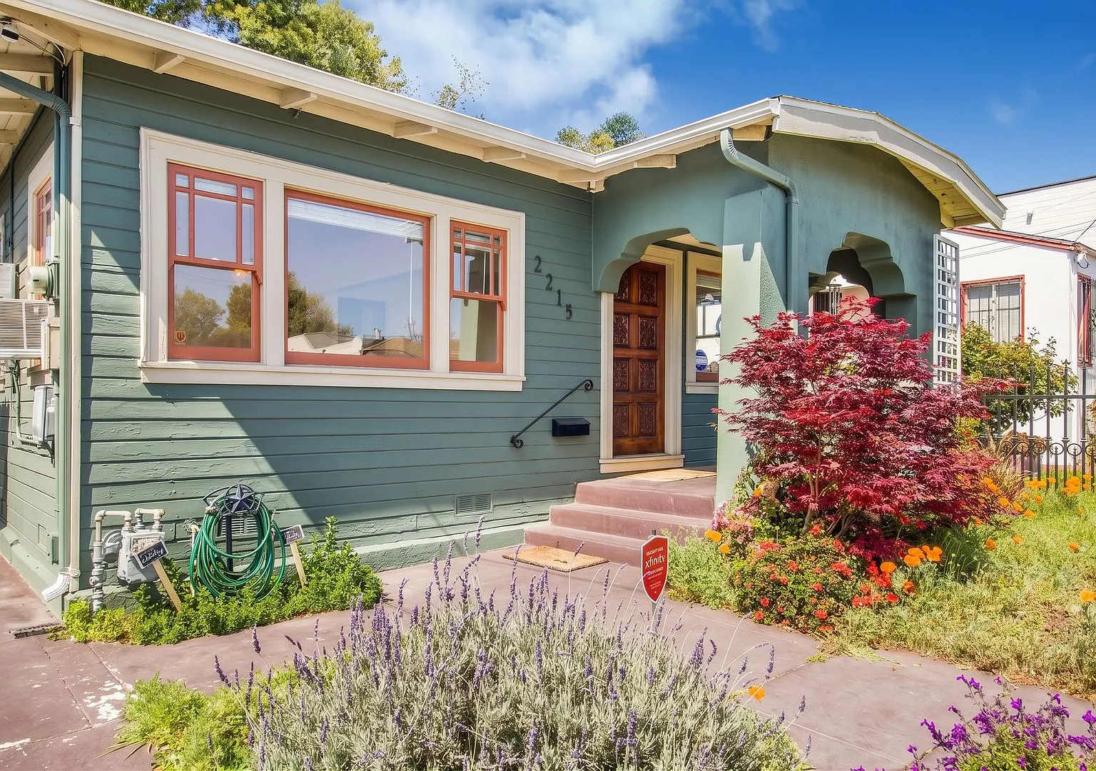 Fully Updated Vintage Home - 2 Bed, 1 Bath in Oakland | Retro Elegance & Detached Finished Garage — Photo 1