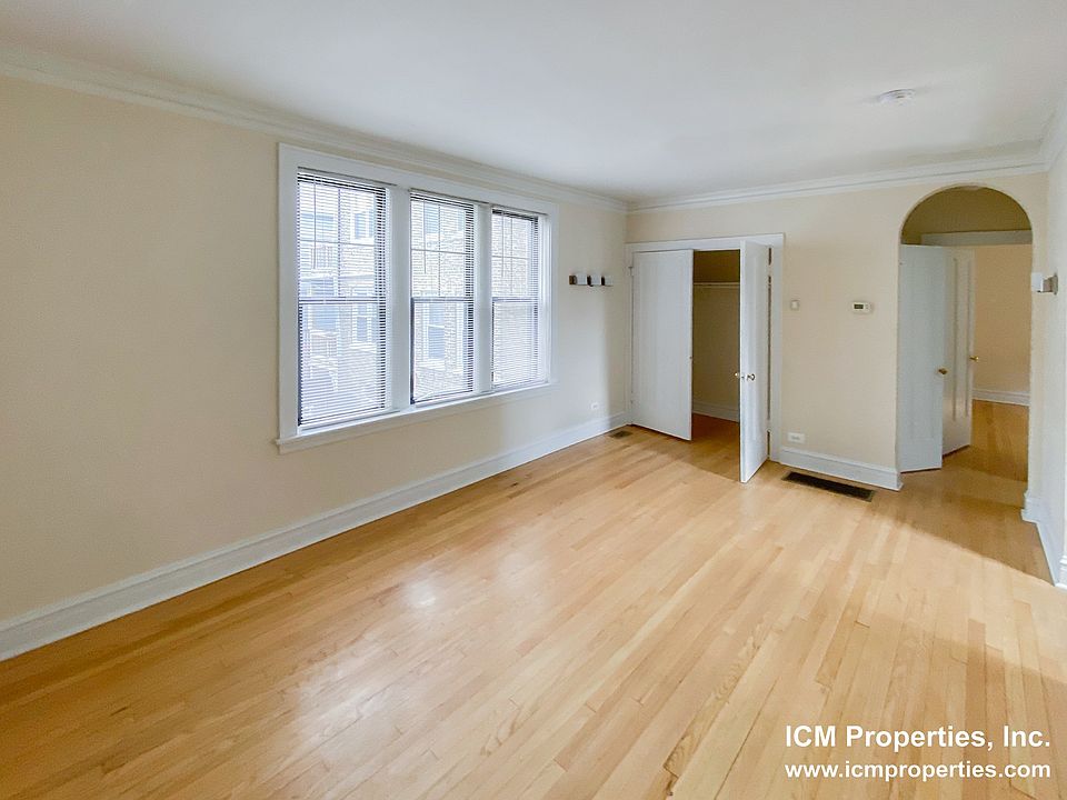 1st image of 3619 N Marshfield Ave #1A