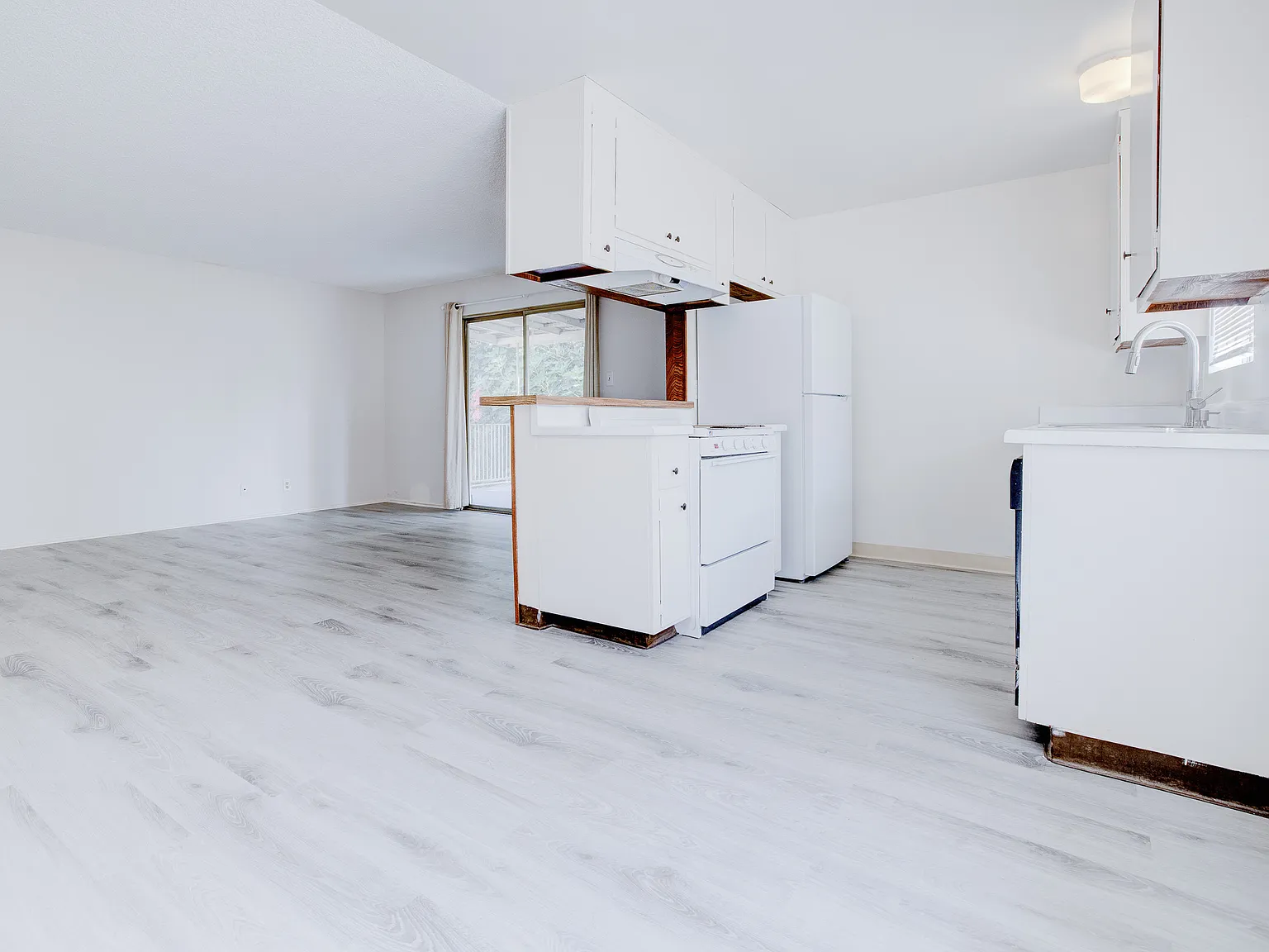 1 bed, $2,395 — Photo 3