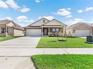 2119 Chief St, Bryan, TX 77807