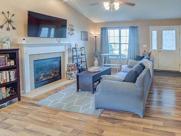 4th image of 10910 Kentfield Dr