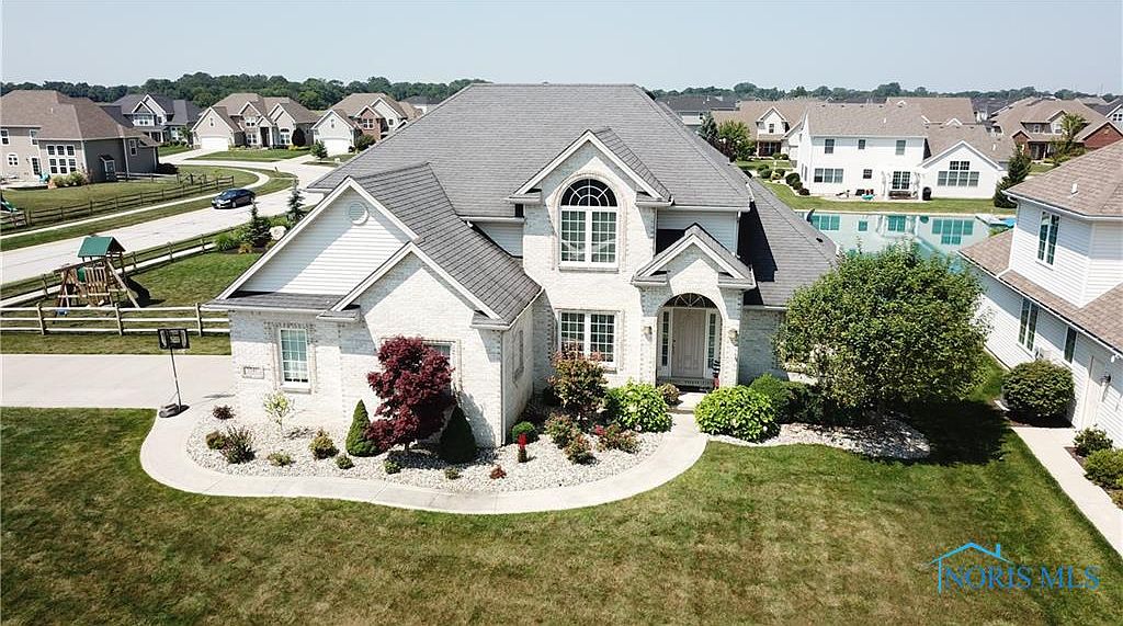 5541 Maple Creek Blvd, Sylvania, OH 43560 Zillow