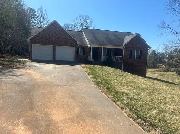 173 Chism Dr, Morganton, NC 28655