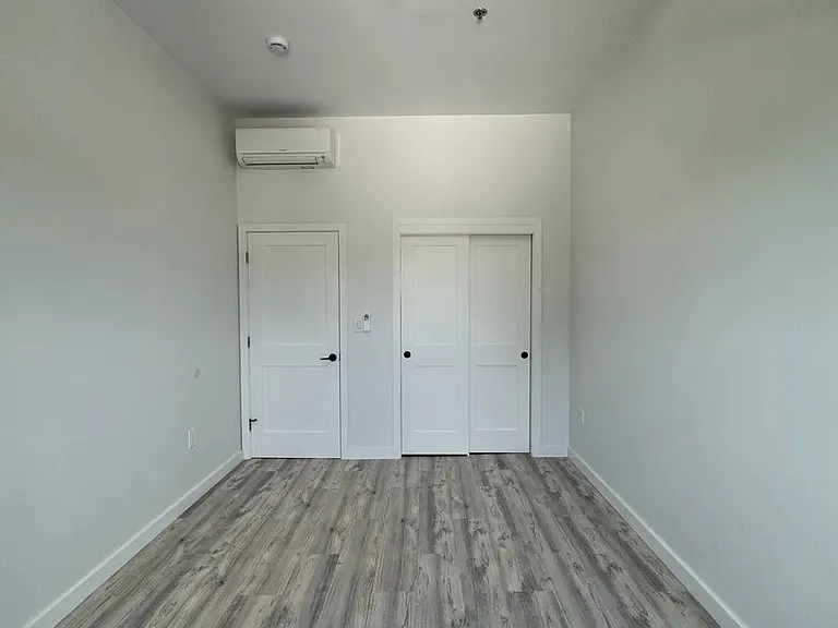825 Main St #2A — Photo 3
