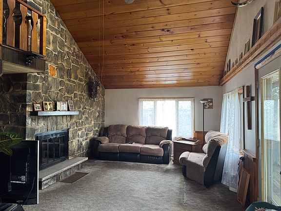 4th image of 2050 N Campbell Rd