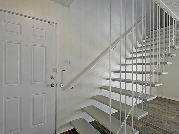 3rd image of 1825 Wooten Park Dr APT 102
