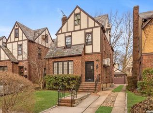 2719 168th St, Flushing, NY