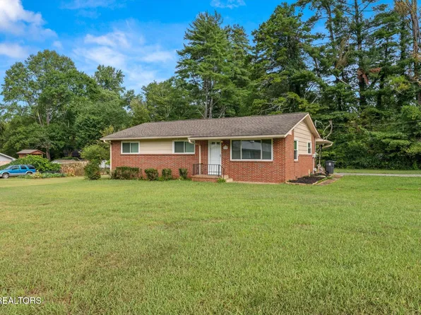 1120 Apache St, Athens, TN 37303