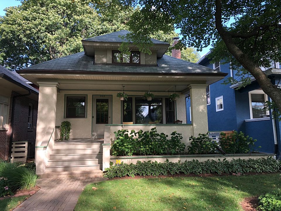 1st image of 302 S Lombard Ave