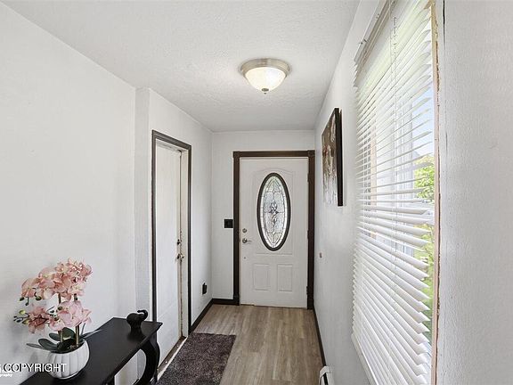 5th image of 6851 Tamir Ave