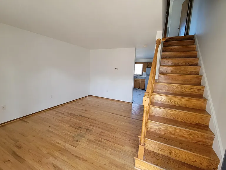 636 Chestnut St — Photo 3