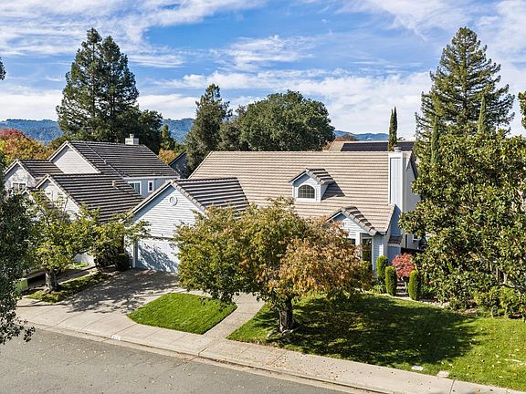 2nd image of 629 Barcelona Drive