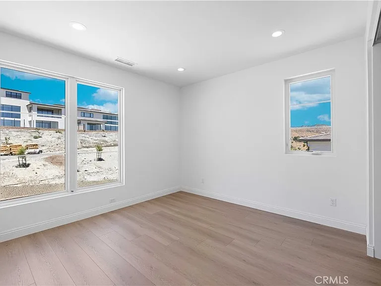 11712 N Churchill Way — Photo 26