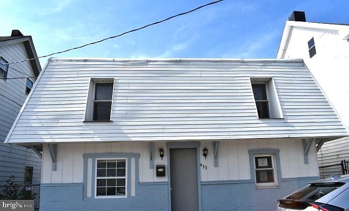 1st image of 433 Carrolton Ave