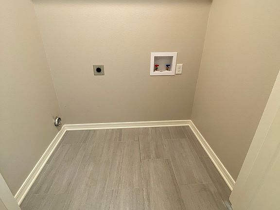 5th image of 204 W Old Highway 80 Unit 2