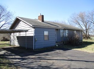 2327 11500th Rd, Oswego, KS 67356