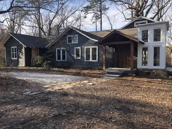 405 Georgia Ave, Signal Mountain, TN 37377