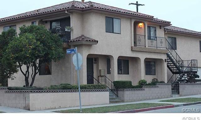 2nd image of 1001 W 22nd St