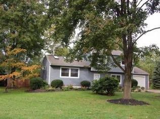 2426 Peach Tree Ln, Hatfield, PA 19440