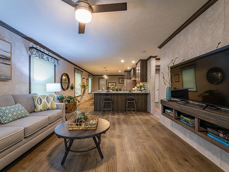1st image of 440 Faraday Dr SE #204