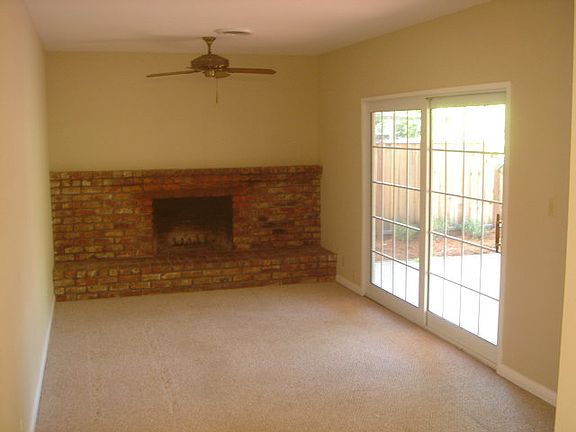 5th image of 4884 Englewood Dr