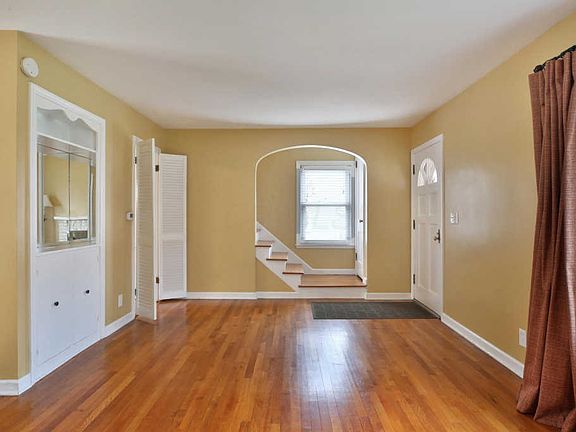 5th image of 351 Park Blvd