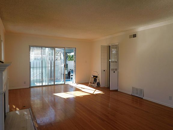 3rd image of 4260 Don Mariano Dr