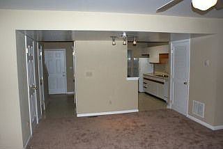 4th image of 2061 Leland Dr
