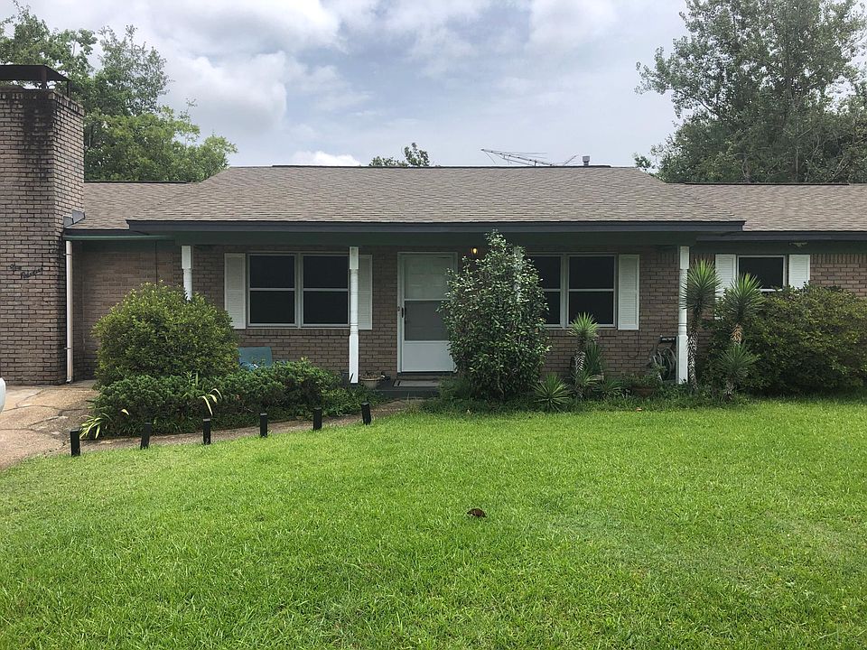 1st image of 114 Warwick Dr