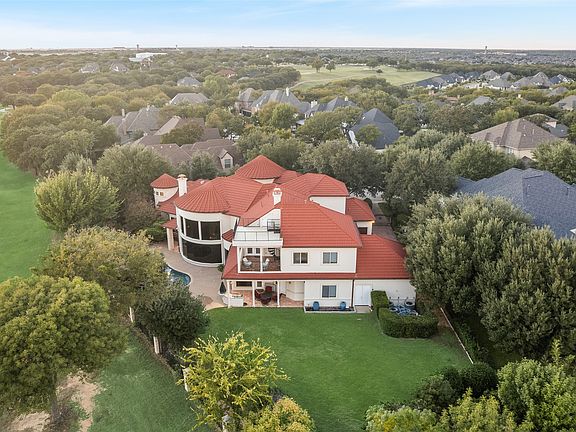 3rd image of 10 Stephens Ct