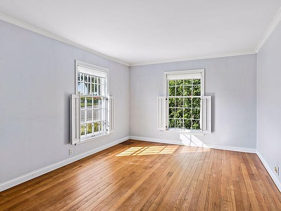 5th image of 5000 54th St E