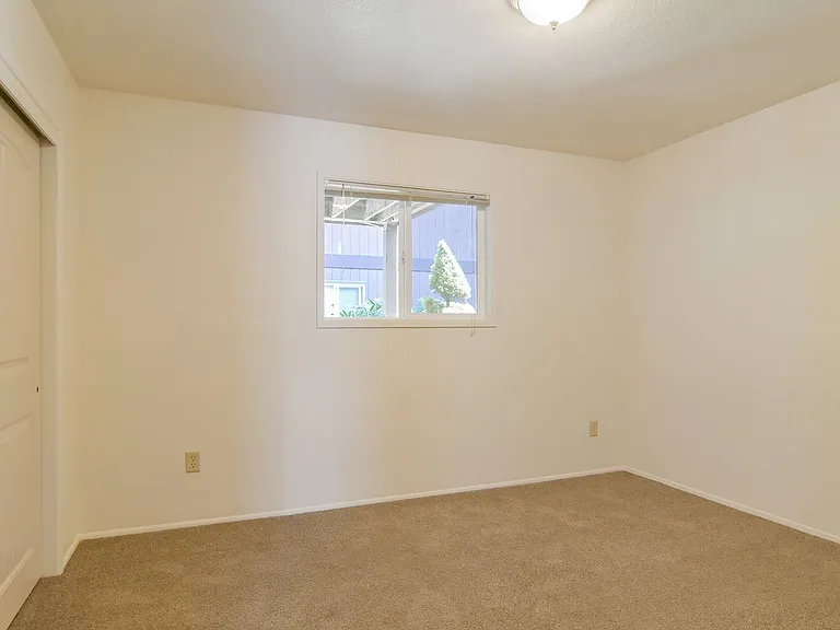 Royal Terrace — Photo 120