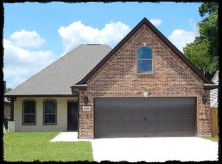 2138 Armstrong, Pt Neches, TX 77651