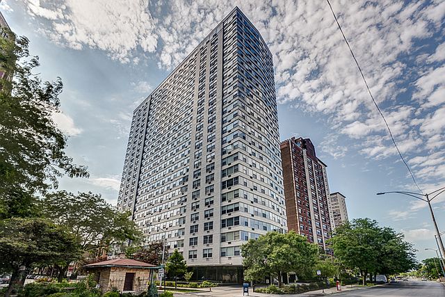 1st image of 3900 N Lake Shore Dr APT 24K