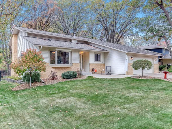 11904 Flintwood St NW, Coon Rapids, MN 55448