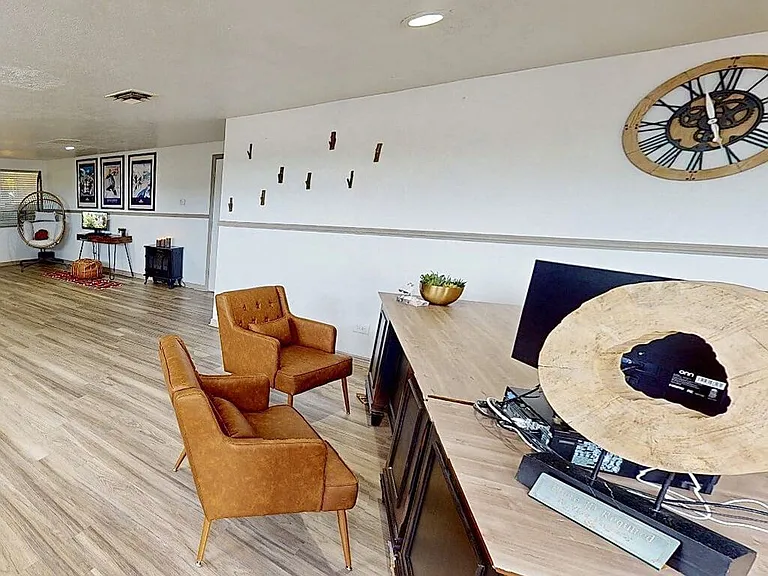 The Fox Hill Apartments Leasing Office
